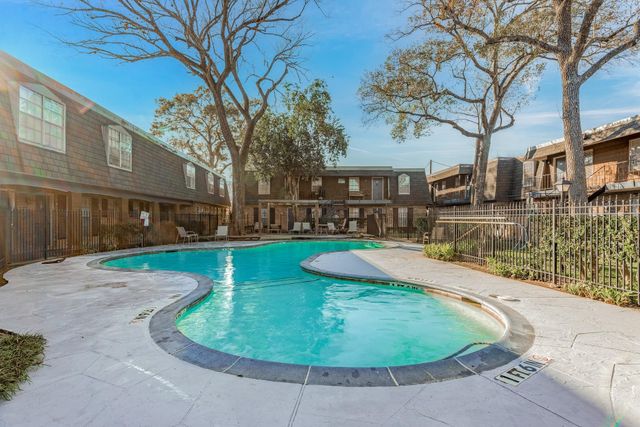 9029 Gaylord Drive 129, Houston, TX 77024