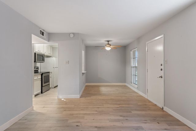 9029 Gaylord Drive 129, Houston, TX 77024