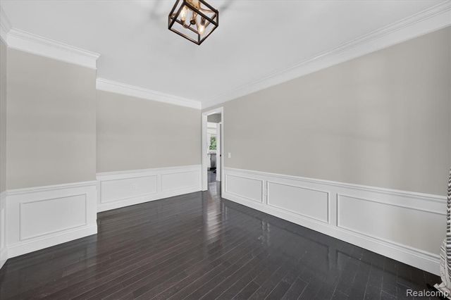 1727 Hillcrest Drive, Rochester Hills, MI 48306
