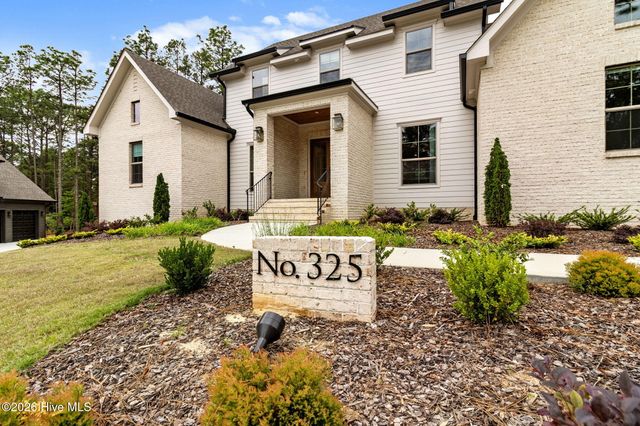 325 Sloan Lane, Pinehurst, NC 28374