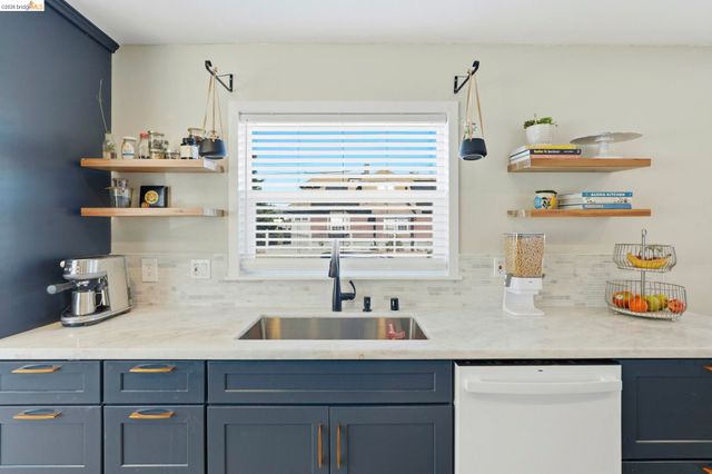 4225 Wall Ave, Richmond, CA 94804