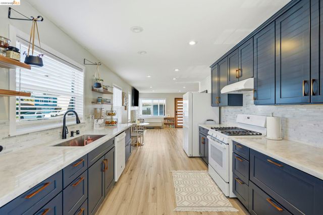 4225 Wall Ave, Richmond, CA 94804