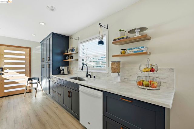 4225 Wall Ave, Richmond, CA 94804