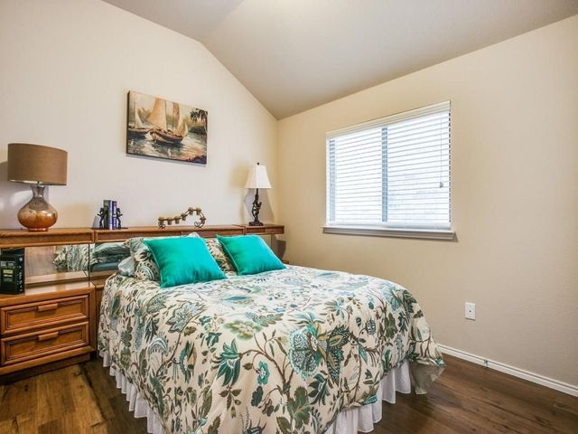 10333 Bradshaw Drive, Fort Worth, TX 76108