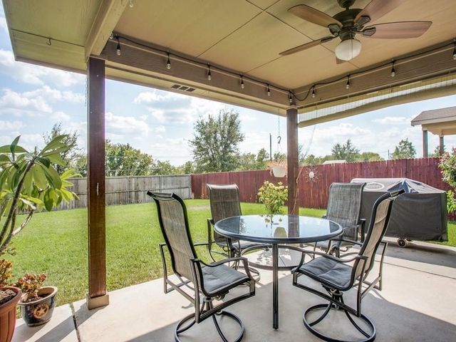 10333 Bradshaw Drive, Fort Worth, TX 76108