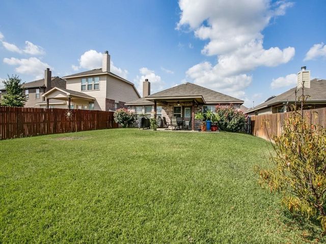 10333 Bradshaw Drive, Fort Worth, TX 76108