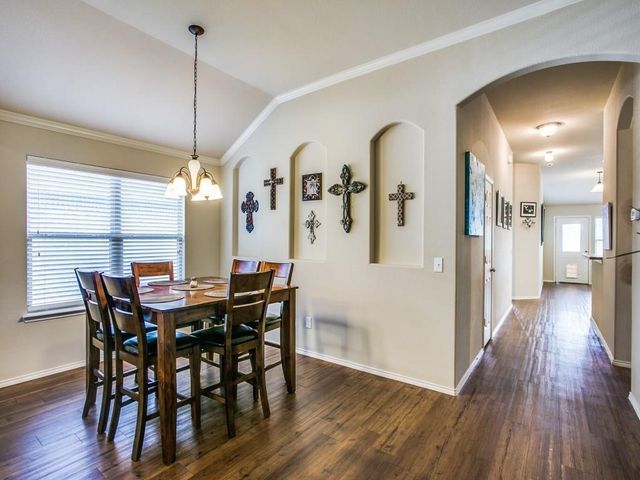 10333 Bradshaw Drive, Fort Worth, TX 76108