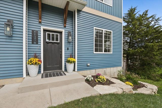 226 Juneway Terrace, Lake Bluff, IL 60044