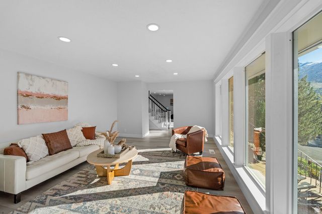 1406 SWINTON LN, Farmington, UT 84025