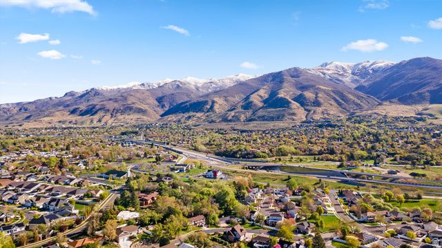 1406 SWINTON LN, Farmington, UT 84025