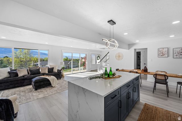 1406 SWINTON LN, Farmington, UT 84025