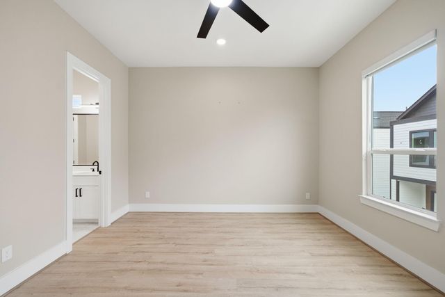 4013 Griggs Road E, Houston, TX 77021