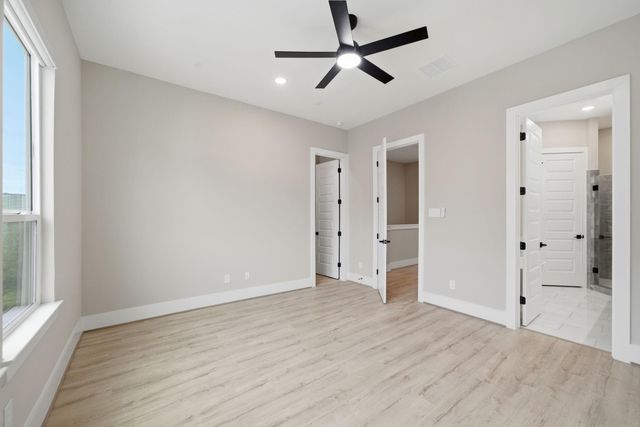 4013 Griggs Road E, Houston, TX 77021