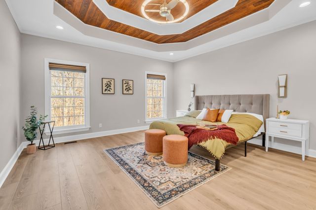 1094 Paradise Dr, Greenbrier, TN 37073