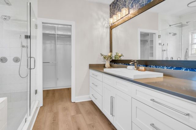 1094 Paradise Dr, Greenbrier, TN 37073