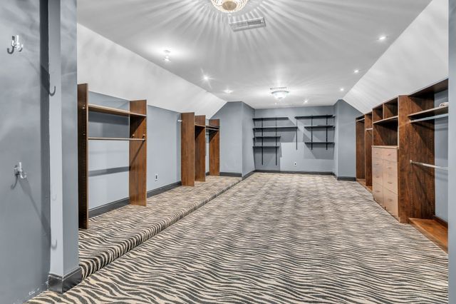 1094 Paradise Dr, Greenbrier, TN 37073