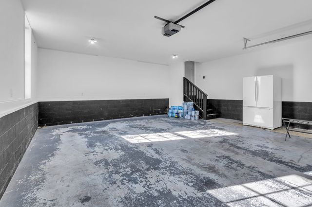 1094 Paradise Dr, Greenbrier, TN 37073