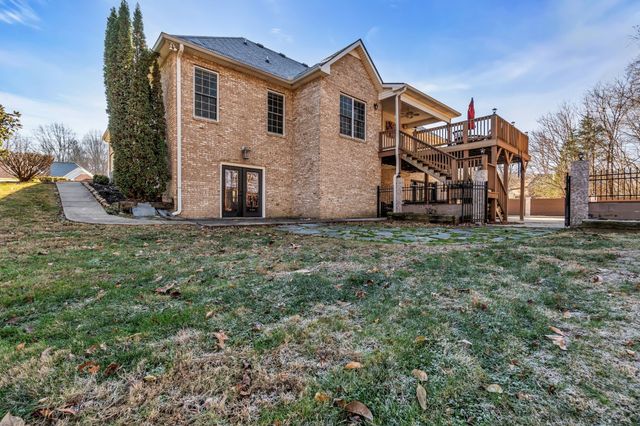 1094 Paradise Dr, Greenbrier, TN 37073