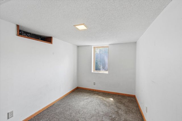 570 Ironton Street NE, Fridley, MN 55432