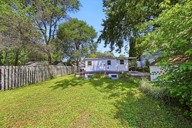 570 Ironton Street NE, Fridley, MN 55432