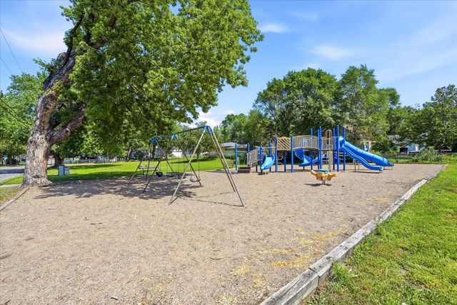 570 Ironton Street NE, Fridley, MN 55432