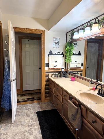 125 N Cedar Street, Evart, MI 49631