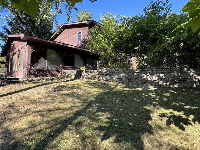 125 N Cedar Street, Evart, MI 49631