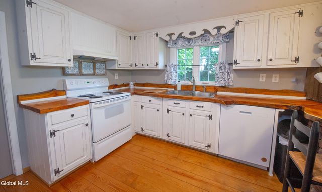 397 Creek Road, Brunswick, NY 12198