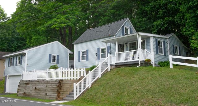 397 Creek Road, Brunswick, NY 12198
