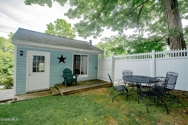 397 Creek Road, Brunswick, NY 12198