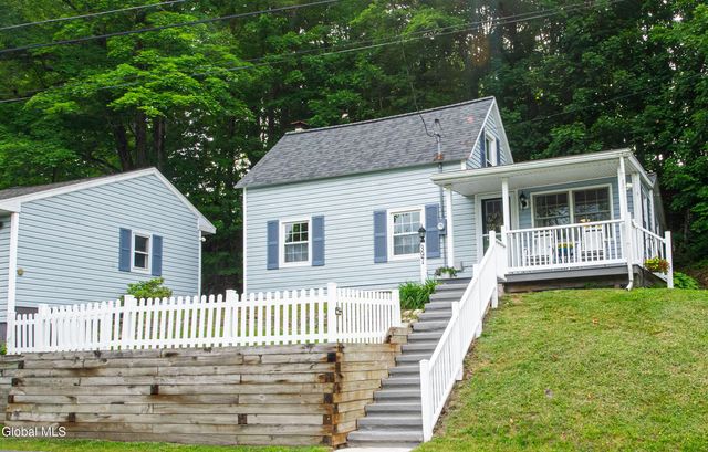 397 Creek Road, Brunswick, NY 12198