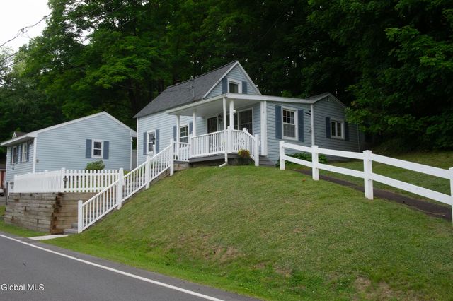 397 Creek Road, Brunswick, NY 12198