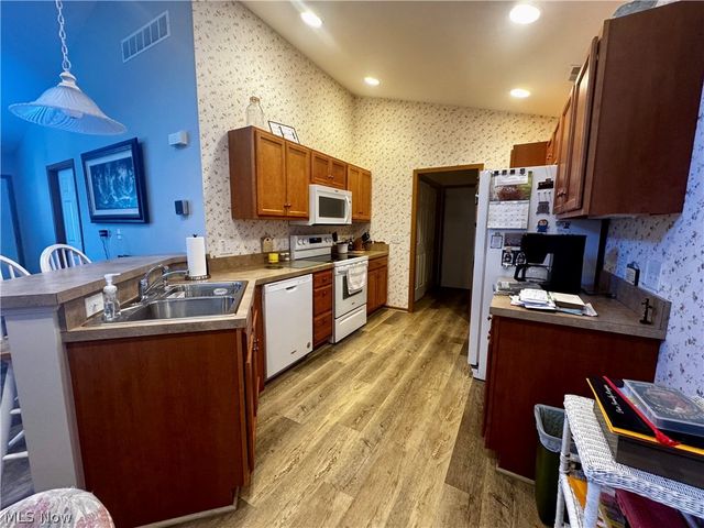 2570 Barnstone Avenue SW, Canton, OH 44706