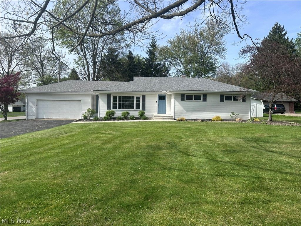 8815 King Graves Road NE, Warren, OH 44484