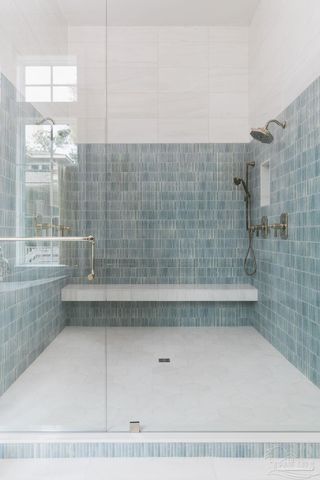 50 Highpoint Dr, Gulf Breeze, FL 32561