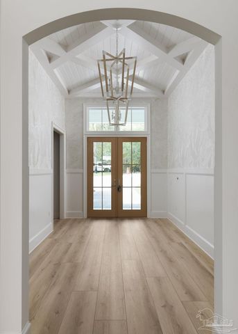 50 Highpoint Dr, Gulf Breeze, FL 32561