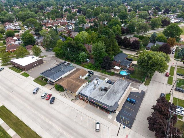 8457 Park Avenue, Allen Park, MI 48101