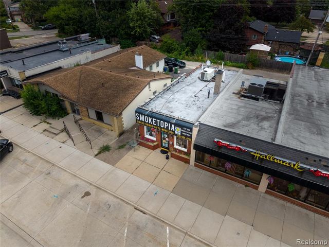8457 Park Avenue, Allen Park, MI 48101