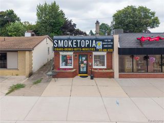 8457 Park Avenue, Allen Park, MI 48101