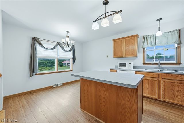 5613 Pierce Road NW, Warren, OH 44481