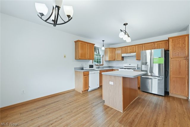 5613 Pierce Road NW, Warren, OH 44481