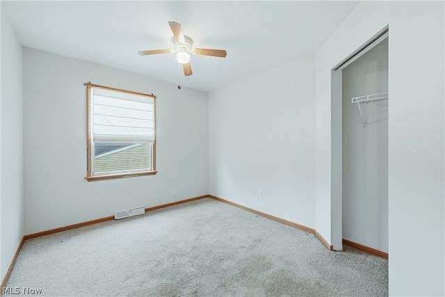 5613 Pierce Road NW, Warren, OH 44481