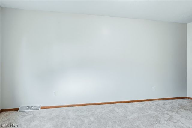 5613 Pierce Road NW, Warren, OH 44481