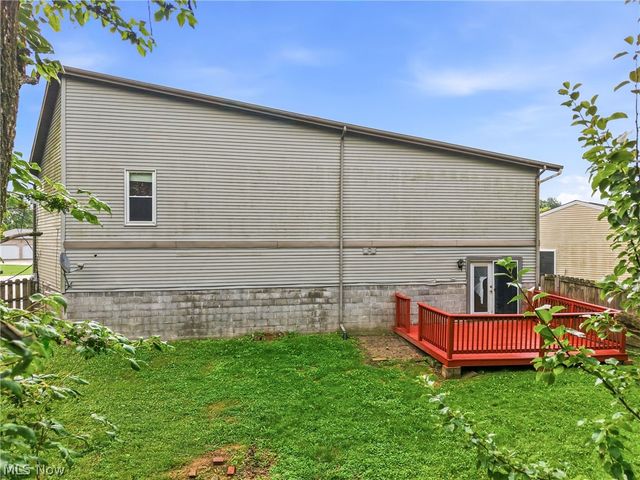 5613 Pierce Road NW, Warren, OH 44481
