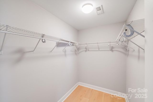 114 W Lee Avenue, Bessemer City, NC 28016