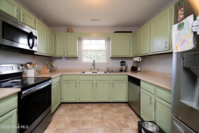 116 Eastgate Drive, Jacksonville, NC 28540