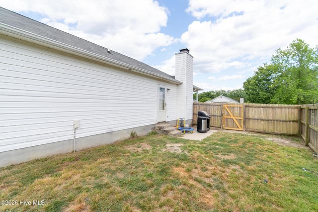 116 Eastgate Drive, Jacksonville, NC 28540