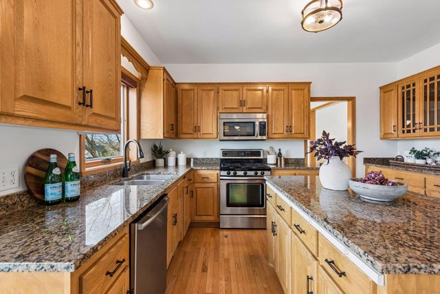 6206 Juneau Lane N, Maple Grove, MN 55311