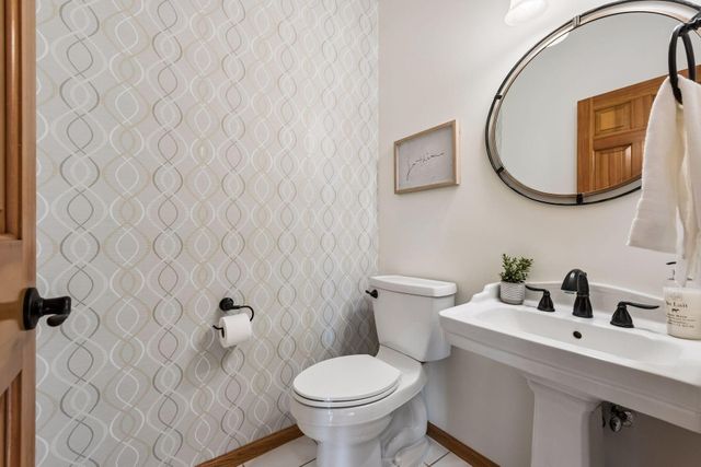 6206 Juneau Lane N, Maple Grove, MN 55311