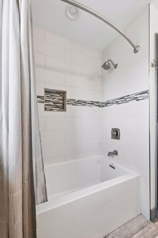 6206 Juneau Lane N, Maple Grove, MN 55311